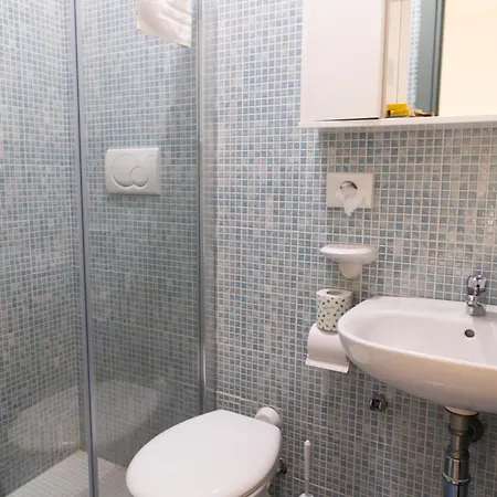 招待所 Il Vicoletto 3*