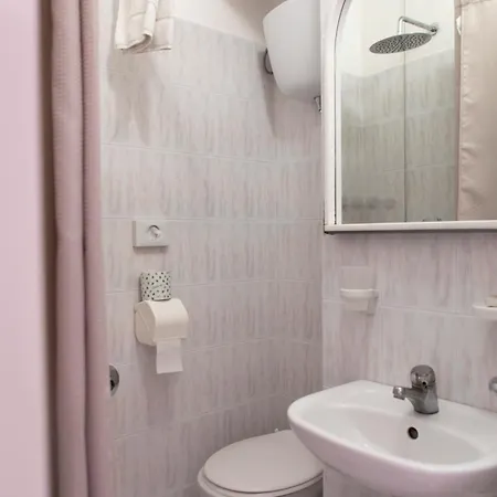 招待所 Il Vicoletto 3*