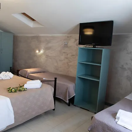 Il Vicoletto 3* Asís